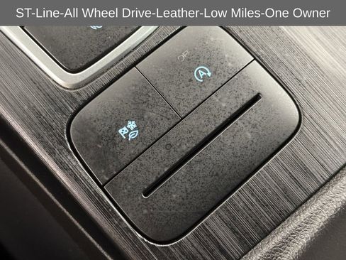 Used 2025 Ford Escape ST-Line image 30