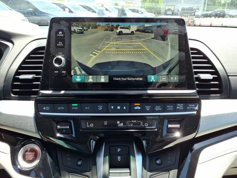 New 2026 Honda Odyssey Touring image 16