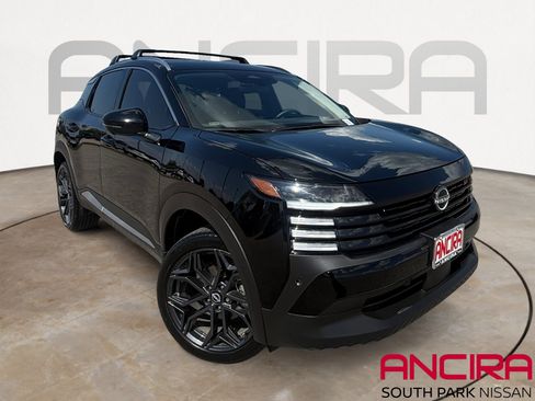 Used 2026 Nissan Kicks SR FWD image 1