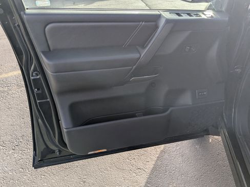 Used 2013 Nissan Titan PRO-4X w/ Pro-4x Luxury Pkg image 12