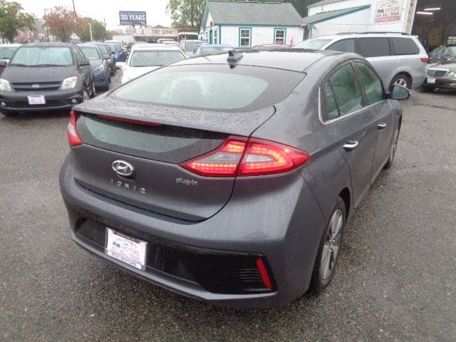Used 2018 Hyundai Ioniq Limited FWD image 16