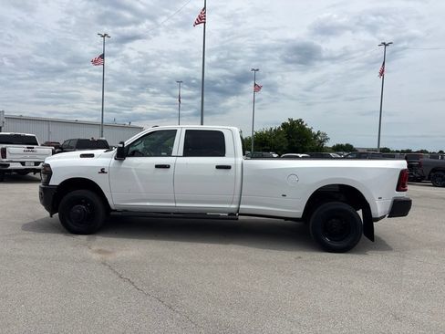 New 2026 RAM 3500 Tradesman AWD/4WD image 13