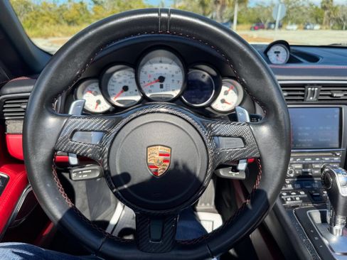 Used 2015 Porsche 911 Turbo S image 59