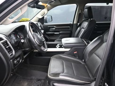 Used 2022 RAM 1500 Laramie AWD/4WD image 16
