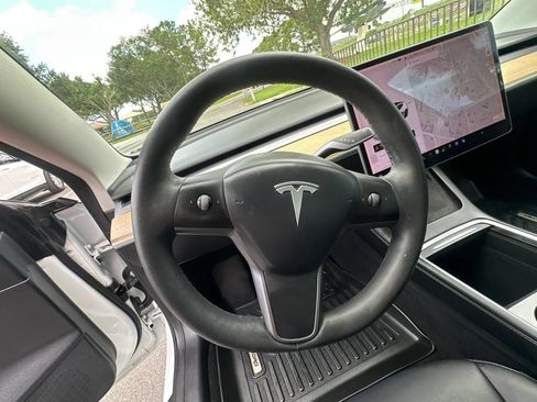 Used 2021 Tesla Model 3 Standard Range Plus RWD image 40