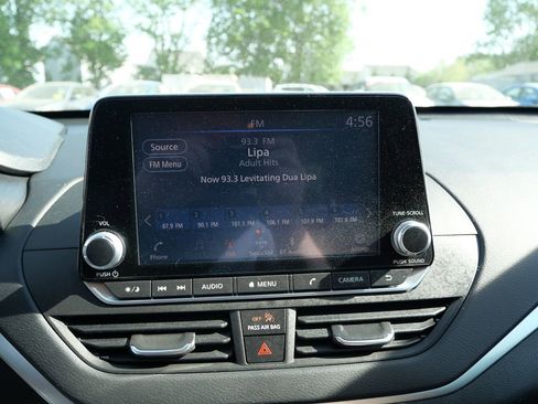 Used 2020 Nissan Altima 2.5 S AWD/4WD image 14
