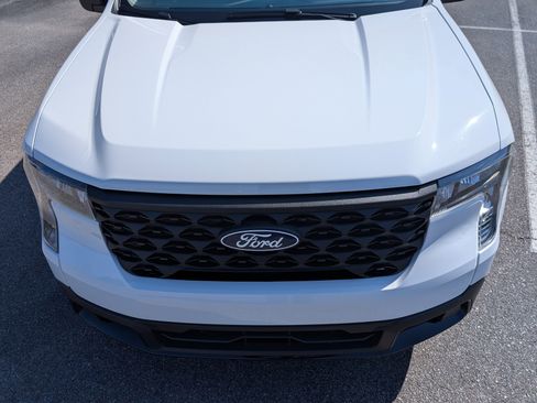 Used 2025 Ford Maverick XLT w/ XLT Luxury Package image 12