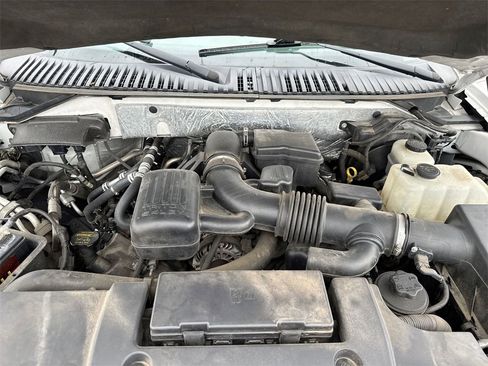 Used 2012 Ford Expedition Limited image 26