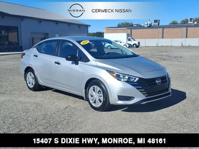 Used 2025 Nissan Versa S w/ Trunk Package