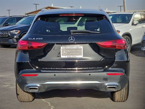 Certified 2025 Mercedes-Benz GLA 250 image 6