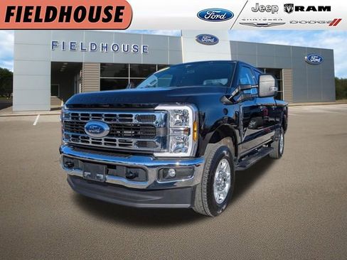 Used 2025 Ford F250 XLT image 1