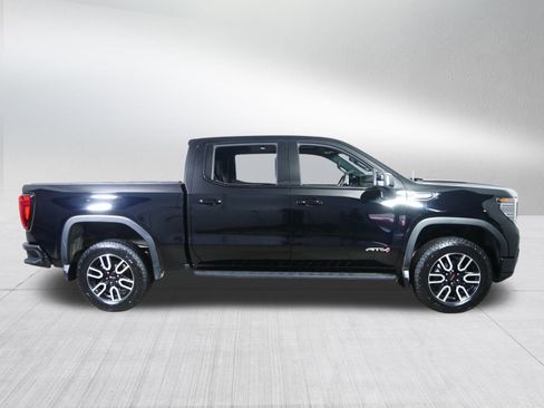 Used 2022 GMC Sierra 1500 AT4 w/ AT4 Premium Package image 8