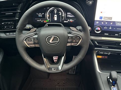 New 2026 Lexus TX 500h AWD image 11