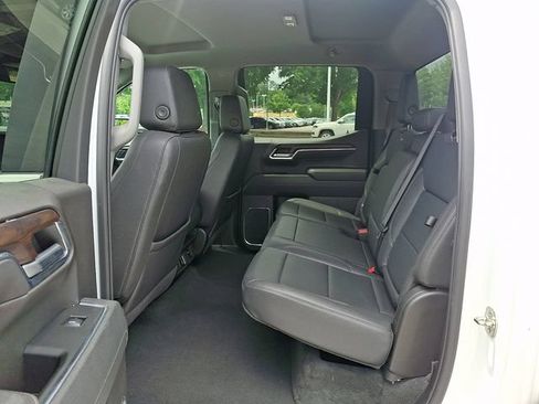 Used 2025 GMC Sierra 1500 SLT RWD image 12
