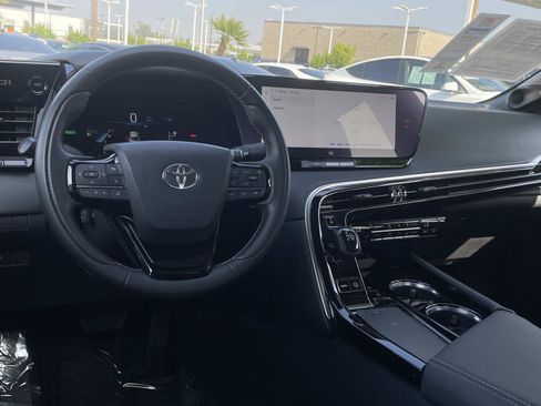 Used 2023 Toyota Mirai XLE image 6