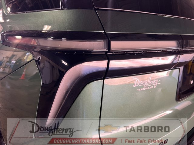 New 2027 Chevrolet Traverse RS w/ LPO, Floor Liner Package FWD image 11