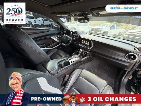 Used 2016 Chevrolet Camaro SS RWD image 13