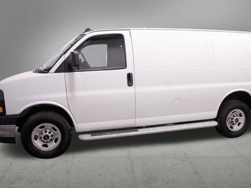 Used 2024 GMC Savana 2500 w/ Driver Convenience Package image 2