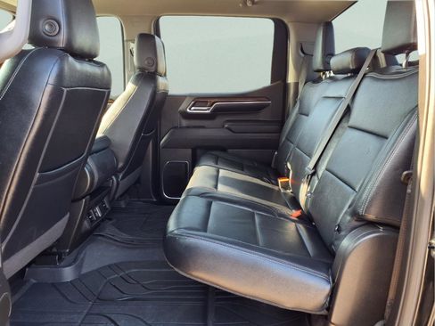 Used 2024 Chevrolet Silverado 1500 LT image 12