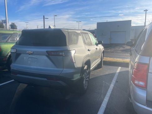 Used 2025 Chevrolet Equinox LT image 26