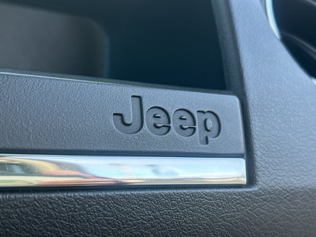 Used 2011 Jeep Compass Sport FWD image 19