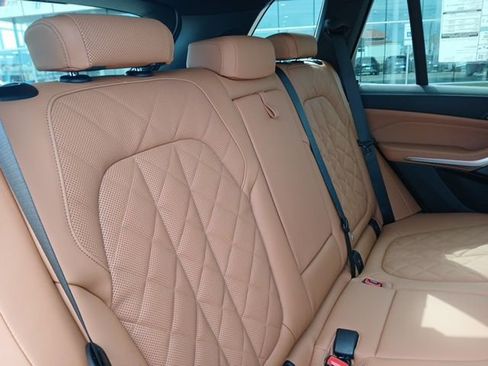 New 2026 BMW X5 xDrive50e AWD/4WD image 13