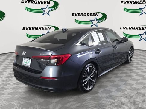 Used 2022 Honda Civic Touring image 5