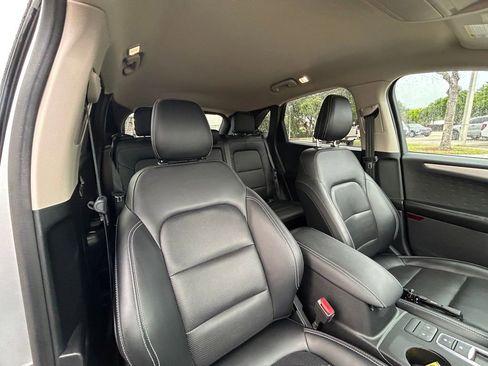 Used 2020 Ford Escape SEL image 28