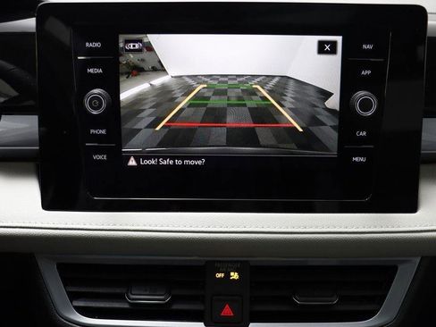 New 2025 Volkswagen Taos SEL w/ Black Wheel Plus Package image 11