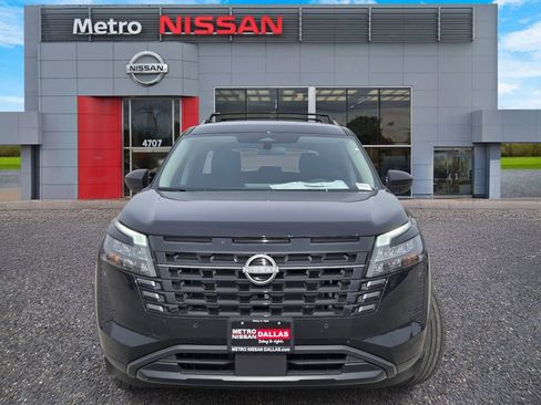 New 2026 Nissan Pathfinder SV image 2