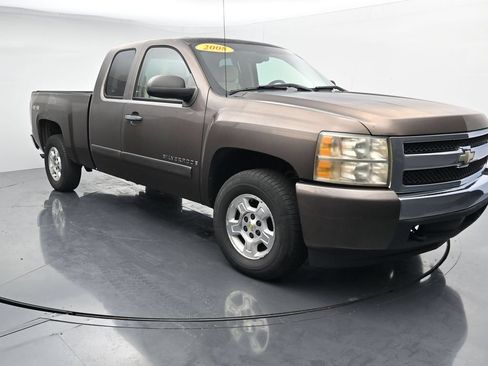 Used 2008 Chevrolet Silverado 1500 LT w/ Power Pack Plus AWD/4WD image 2