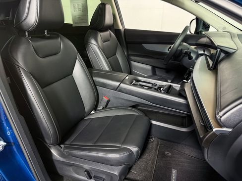 Certified 2025 Nissan Murano SL image 16