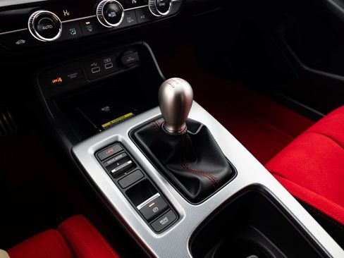 Used 2024 Honda Civic Type R image 19