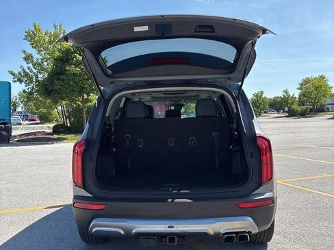 Used 2020 Kia Telluride S w/ S 8 Passenger Seating Package AWD/4WD image 23