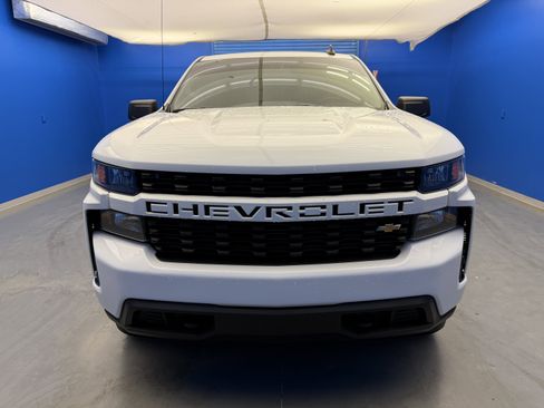 Used 2022 Chevrolet Silverado 1500 Custom AWD/4WD image 3