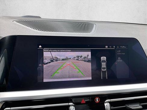 Used 2018 BMW 320i Sedan RWD image 21