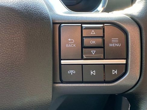 Used 2023 Ford F150 Lightning XLT image 19