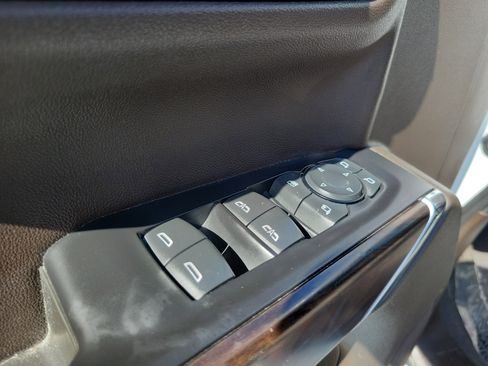 Used 2021 GMC Sierra 1500 SLT w/ SLT Premium Package image 19