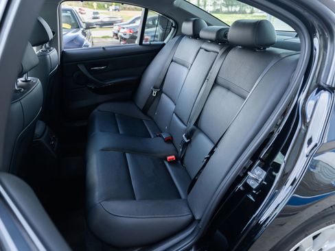 Used 2011 BMW 328i xDrive Sedan image 27