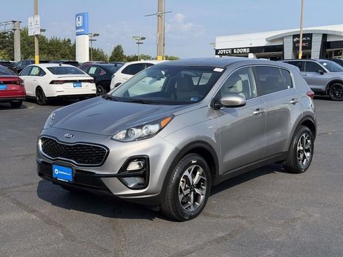 Used 2020 Kia Sportage LX AWD/4WD image 4