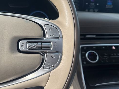 Used 2023 Genesis GV80 3.5T image 16