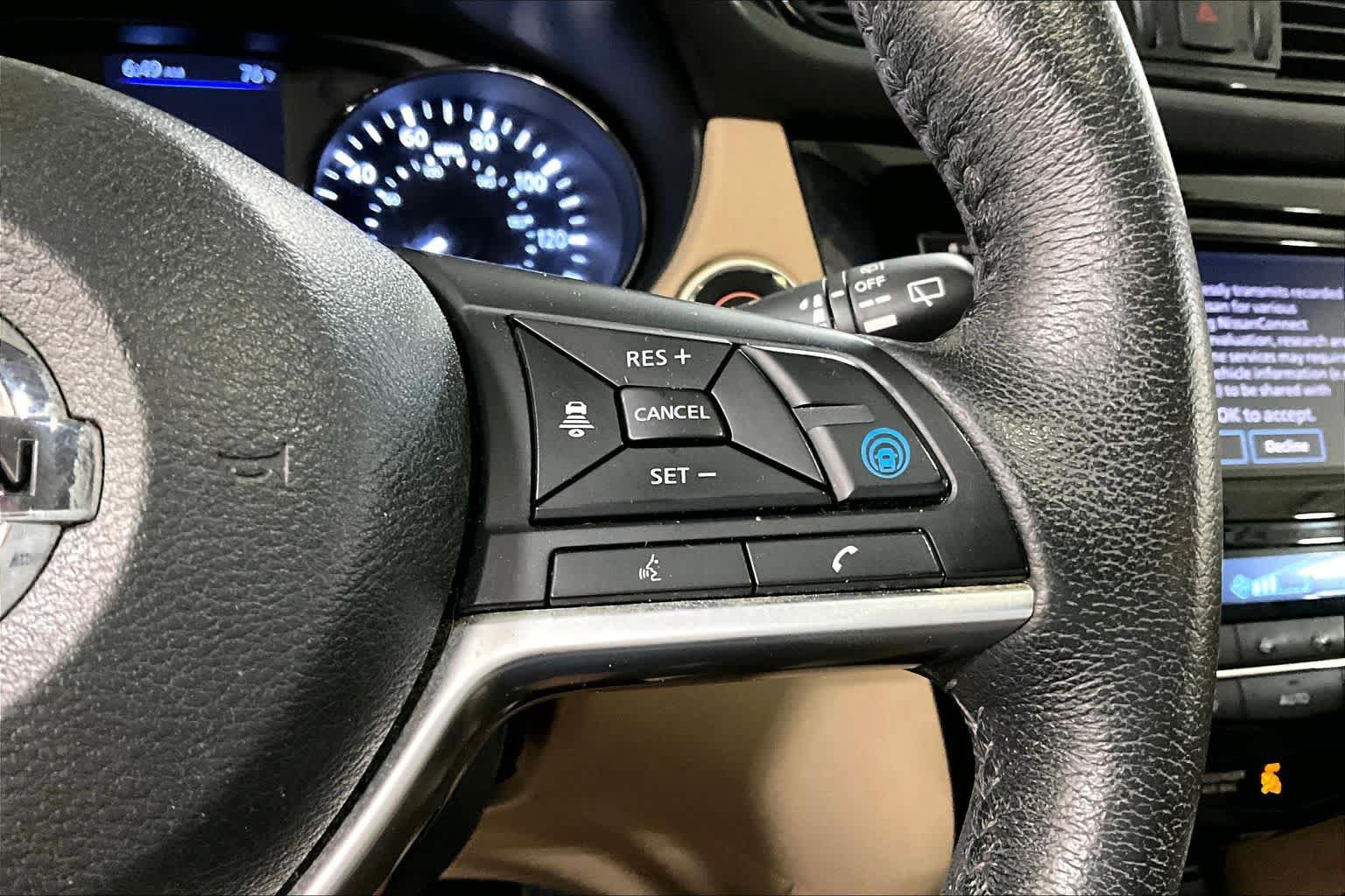 Used 2019 Nissan Rogue SL w/ Premium Package AWD/4WD image 25