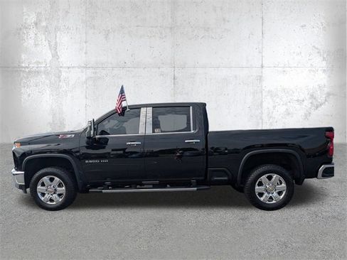 Used 2023 Chevrolet Silverado 2500 LTZ image 7