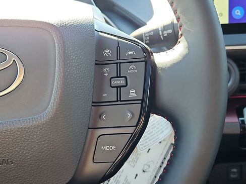New 2026 Toyota Prius Plug-In Hybrid FWD image 16