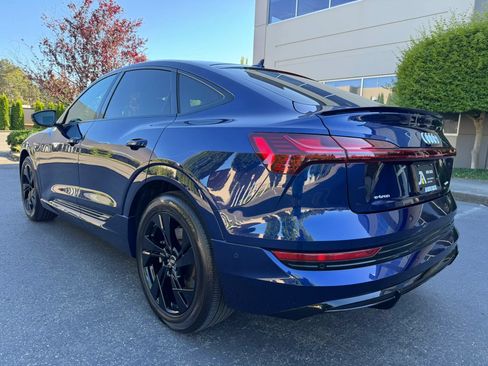Used 2022 Audi e-tron Premium w/ Convenience Plus Package AWD/4WD image 8