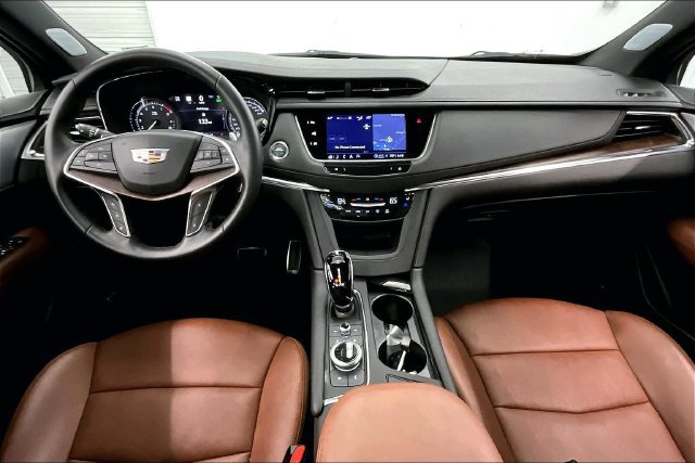 Used 2025 Cadillac XT5 Sportv w/ Technology Package AWD/4WD image 18