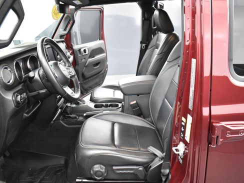 Used 2021 Jeep Gladiator Overland w/ Popular Equipment Package image 11