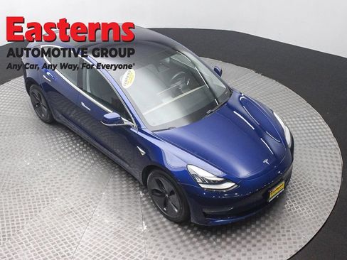 Used 2018 Tesla Model 3 Long Range AWD/4WD image 3