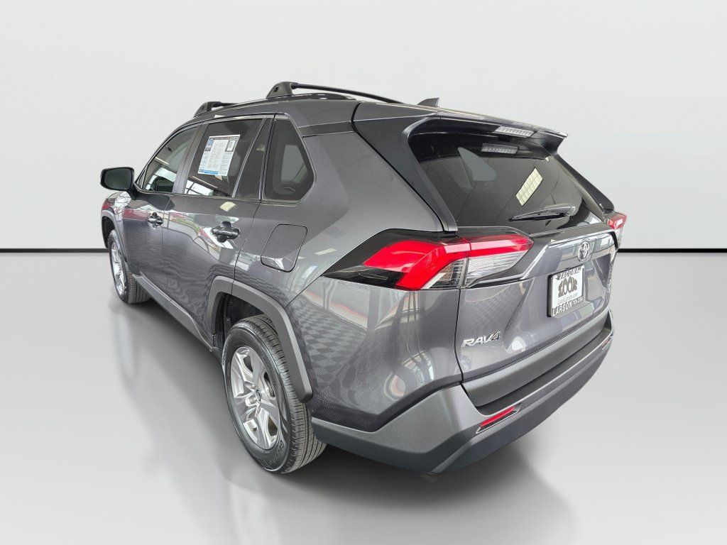 Used 2025 Toyota RAV4 XLE w/ Convenience Package AWD/4WD image 3