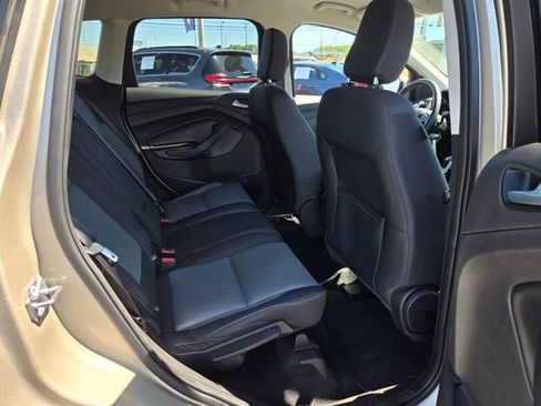 Used 2018 Ford Escape SE w/ Ford Safe & Smart Package AWD/4WD image 15